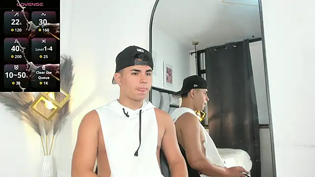 lianfox  online show from 07.22.26