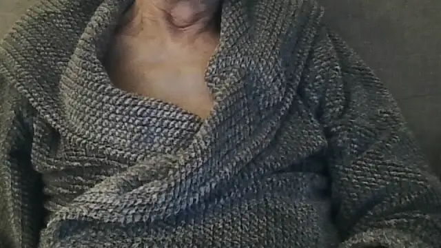 Snapshot of rogpb chatting on 10.18.25 rogpb online show from 10.18.25