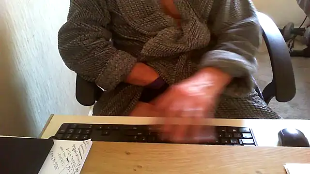 Snapshot of rogpb chatting on 02.16.26 rogpb online show from 02.16.26