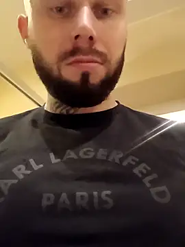 Snapshot of Barber33zk chatting on 11.13.25 Barber33zk online show from 11.13.25