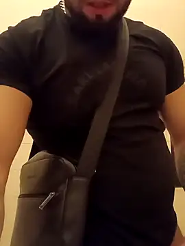 Snapshot of Barber33zk chatting on 11.26.25 Barber33zk online show from 11.26.25