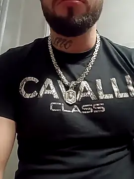 Snapshot of Barber33zk chatting on 12.20.25 Barber33zk online show from 12.20.25