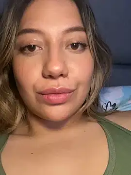 Snapshot of MissCat_ chatting on 09.09.25 MissCat online show from 09.09.25