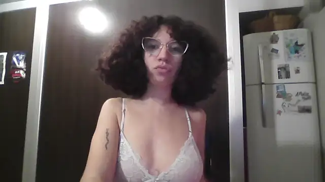Snapshot of loliporomero chatting on 06.21.26 loliporomero online show from 06.21.26