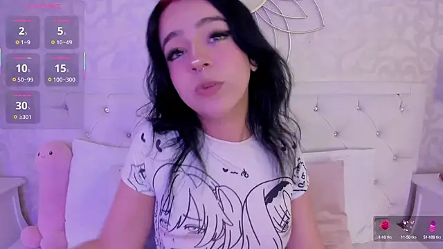 Snapshot of Cassie66_ chatting on 09.29.25 Cassie66 online show from 09.29.25