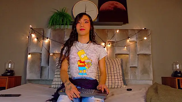 TiffValentinee  online show from 03.06.26