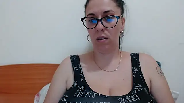 Snapshot of jollene chatting on 07.23.26 jollene online show from 07.23.26