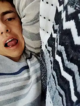 Snapshot of La_Cosita_69 chatting on 10.10.25 La Cosita 69 online show from 10.10.25