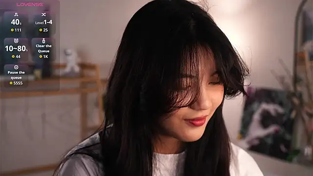 MoiraEger online show from 10.20.25