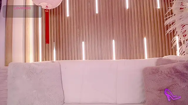 MylaDreams online show from 02.07.26