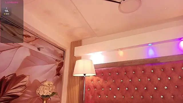 MylaDreams online show from 07.04.26
