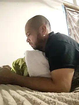 Snapshot of amircar12 chatting on 10.26.25 amircar12 online show from 10.26.25