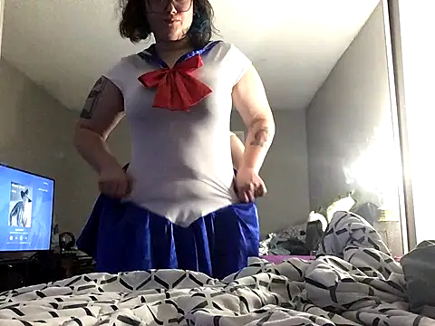 Snapshot of paigeycakes chatting on 10.22.25 paigeycakes online show from 10.22.25