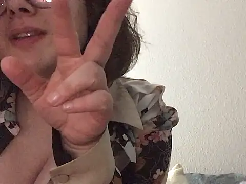 Snapshot of paigeycakes chatting on 10.26.25 paigeycakes online show from 10.26.25