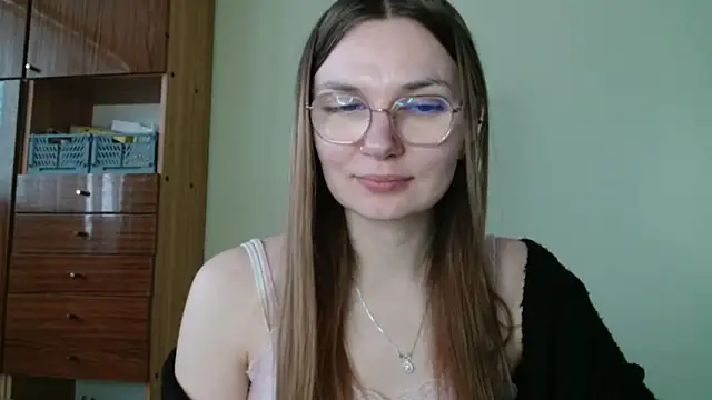 LooveELLYx online show from 02.12.26