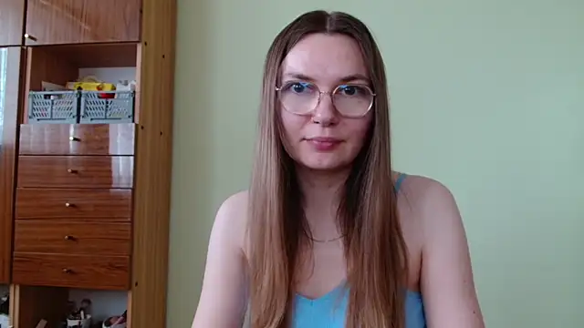 LooveELLYx online show from 06.16.26