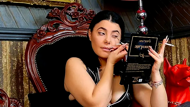 Snapshot of MistressEly chatting on 10.26.25 MistressEly online show from 10.26.25