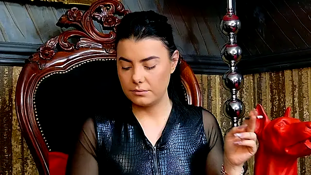 Snapshot of MistressEly chatting on 11.09.25 MistressEly online show from 11.09.25