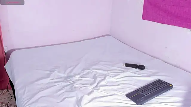 kethe love  online show from 12.03.25