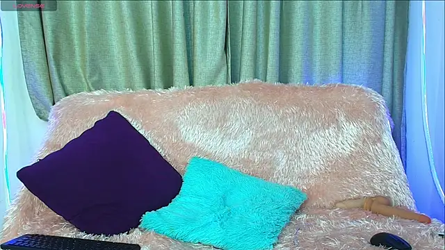 Snapshot of _antonella__carter chatting on 06.19.26 antonella carter online show from 06.19.26