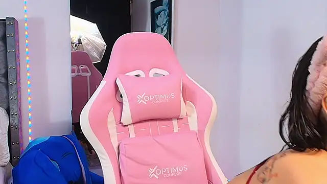 GraceWallace  online show from 11.20.25