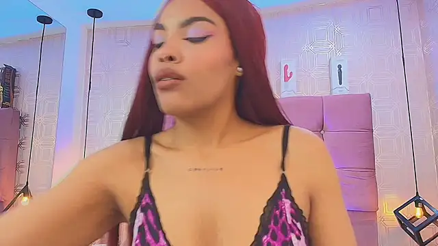 Snapshot of LexieBloom chatting on 09.09.25 LexieBloom online show from 09.09.25