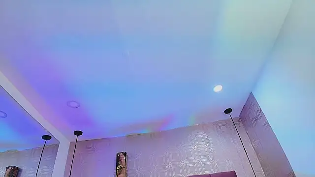 Snapshot of LexieBloom chatting on 09.25.25 LexieBloom online show from 09.25.25