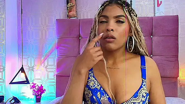 Snapshot of LexieBloom chatting on 09.29.25 LexieBloom online show from 09.29.25