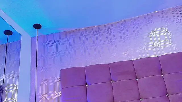 Snapshot of LexieBloom chatting on 11.14.25 LexieBloom online show from 11.14.25