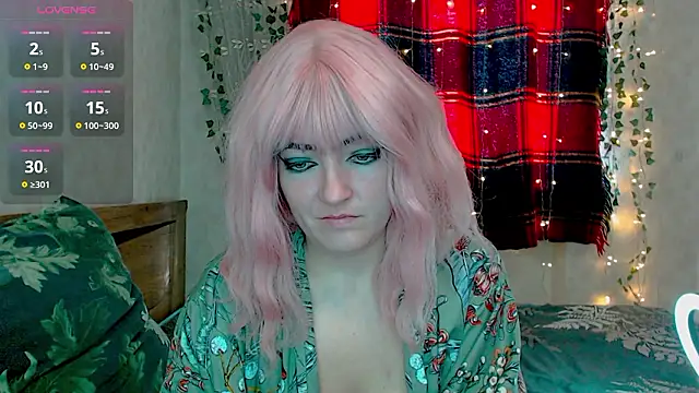 Snapshot of MagicPink chatting on 02.12.26 MagicPink online show from 02.12.26