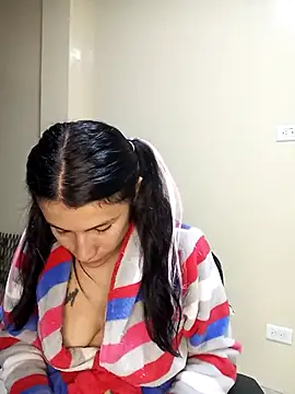 karinnahotdirty online show from 10.18.25