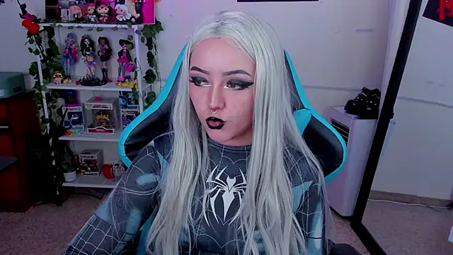 Makii 33 online show from 11.23.25