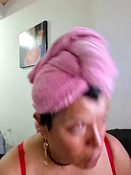 Hanna Kieran online show from 10.26.25