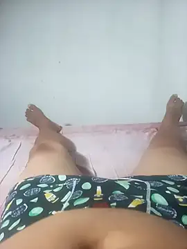 Snapshot of cora08 chatting on 11.27.25 cora08 online show from 11.27.25