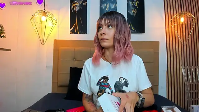 alesziarose online show from 09.13.25