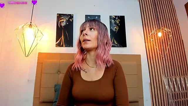 alesziarose online show from 09.18.25