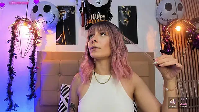 alesziarose online show from 10.13.25