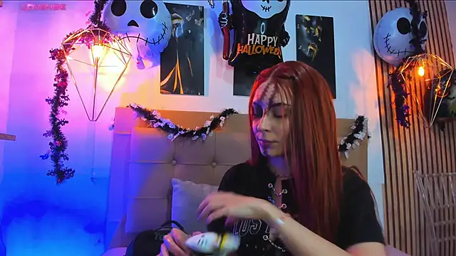 alesziarose online show from 10.29.25