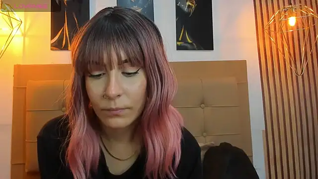 alesziarose online show from 11.15.25