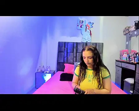 Esmeraldaa- online show from 11.16.25