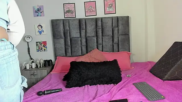 Snapshot of Esmeraldaa- chatting on 07.31.26 Esmeraldaa- online show from 07.31.26