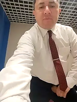 BigCristh79 online show from 11.11.25