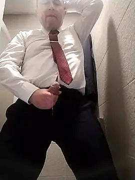 BigCristh79 online show from 11.30.25