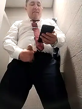 BigCristh79 online show from 12.04.25