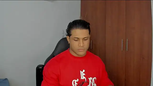 Evansdark1 online show from 04.22.26
