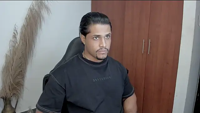 Evansdark1 online show from 06.19.26