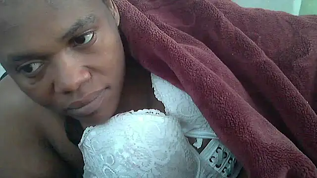 Snapshot of sexythae32 chatting on 09.19.25 sexythae32 online show from 09.19.25