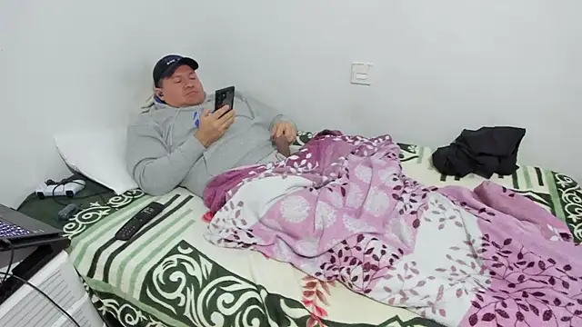 Snapshot of fuckynations chatting on 11.22.25 fuckynations online show from 11.22.25