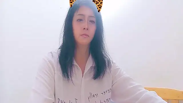 yueeraijj88 online show from 09.13.25