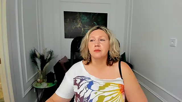 NinaStarle online show from 06.15.26